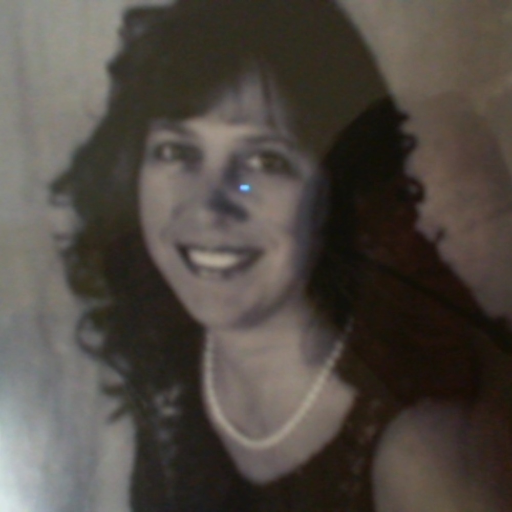 Meet your Posher, DeAnna!